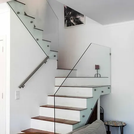 Stylish By Homing Sesimbra