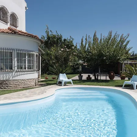 Stylish By Homing Villa