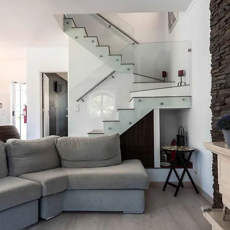 Villa Stylish By Homing Sesimbra